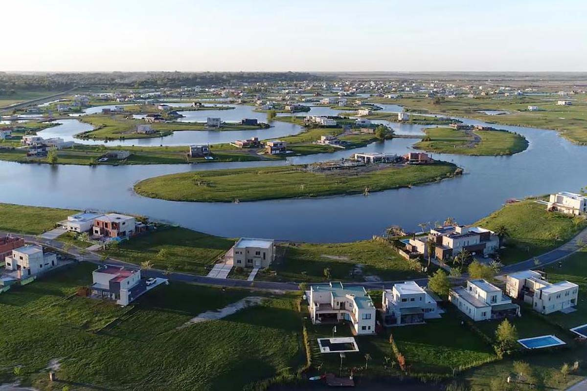 Costa Esmeralda Project