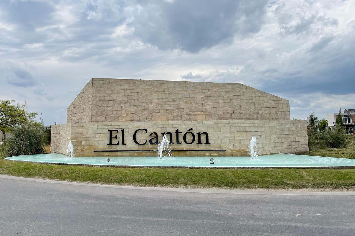 Modern Villa in Costa Esmeralda